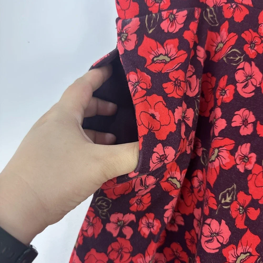 Lands End Skirt Womens Large Red Floral Black A-Line Midi Pockets‎ Feminine Chic